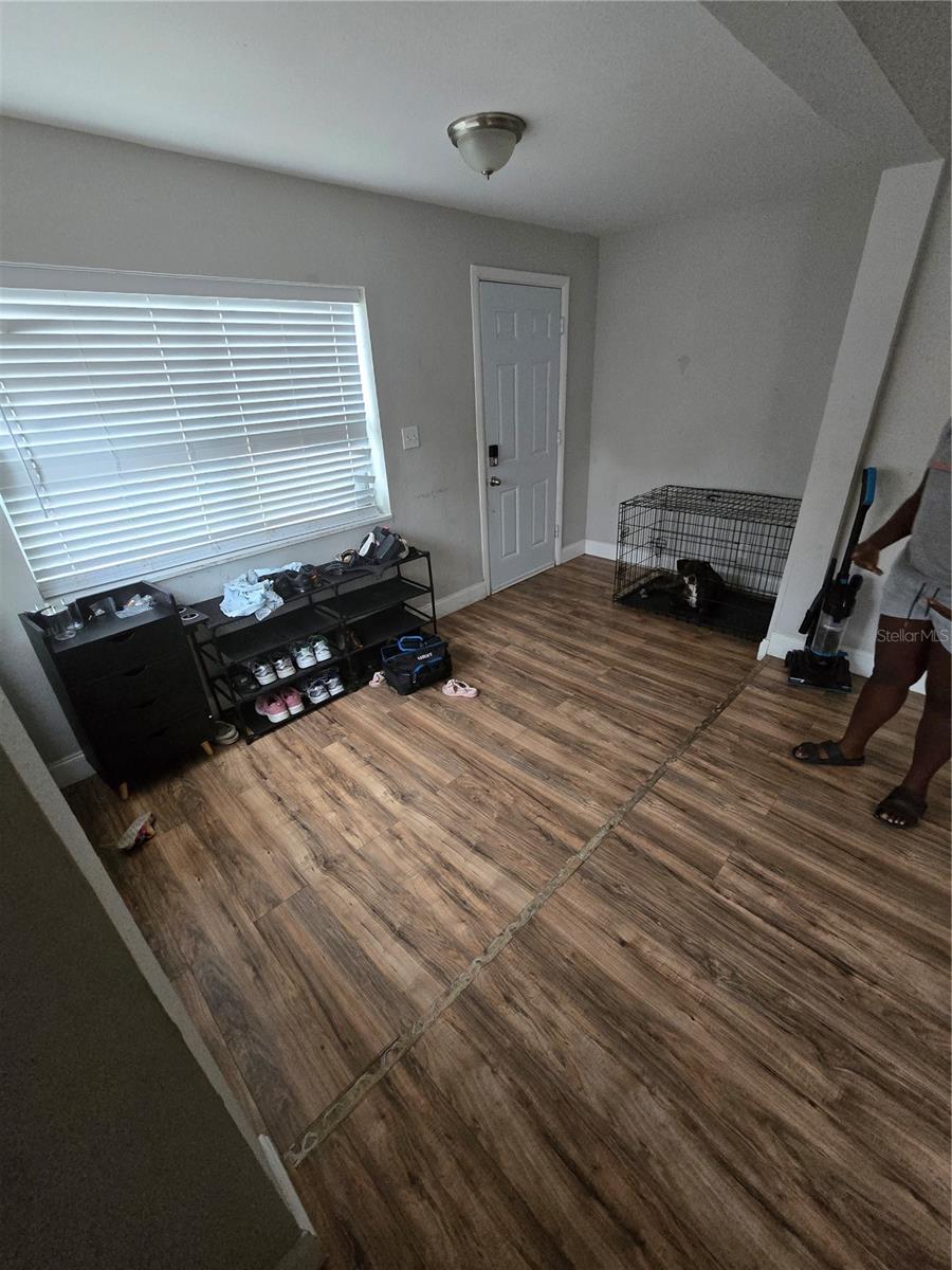 421 1st, Orlando, FL 32824