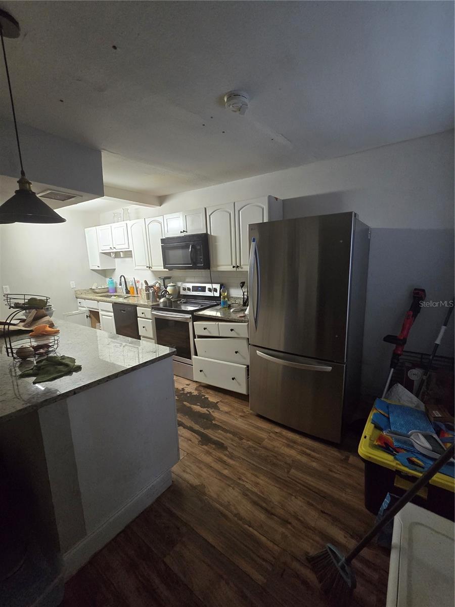 421 1st, Orlando, FL 32824