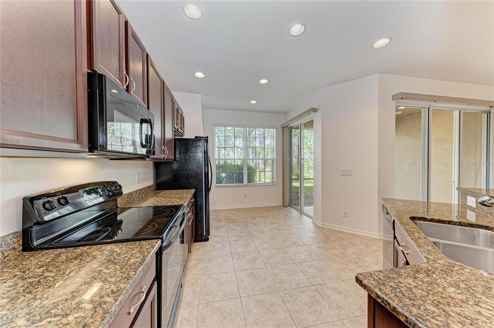 8160 Villa Grande Ct, Sarasota, FL 34243
