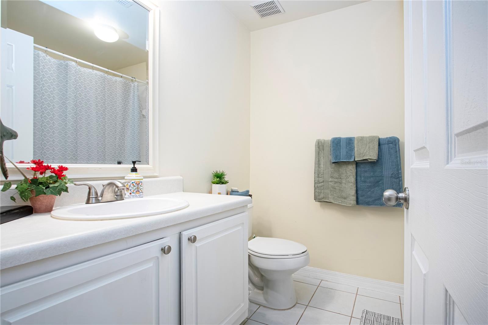5711 Bentgrass Unit 19-202, Sarasota, FL 34235