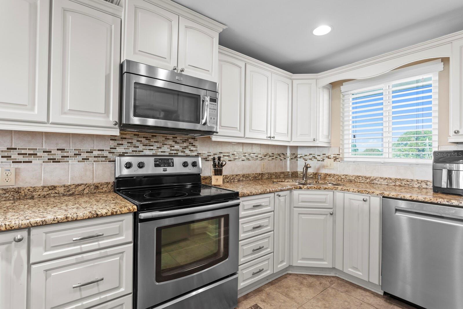 1200 Shore Unit 407, St Petersburg, FL 33701