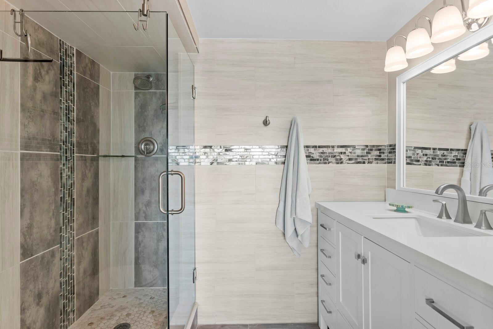 1200 Shore Unit 407, St Petersburg, FL 33701