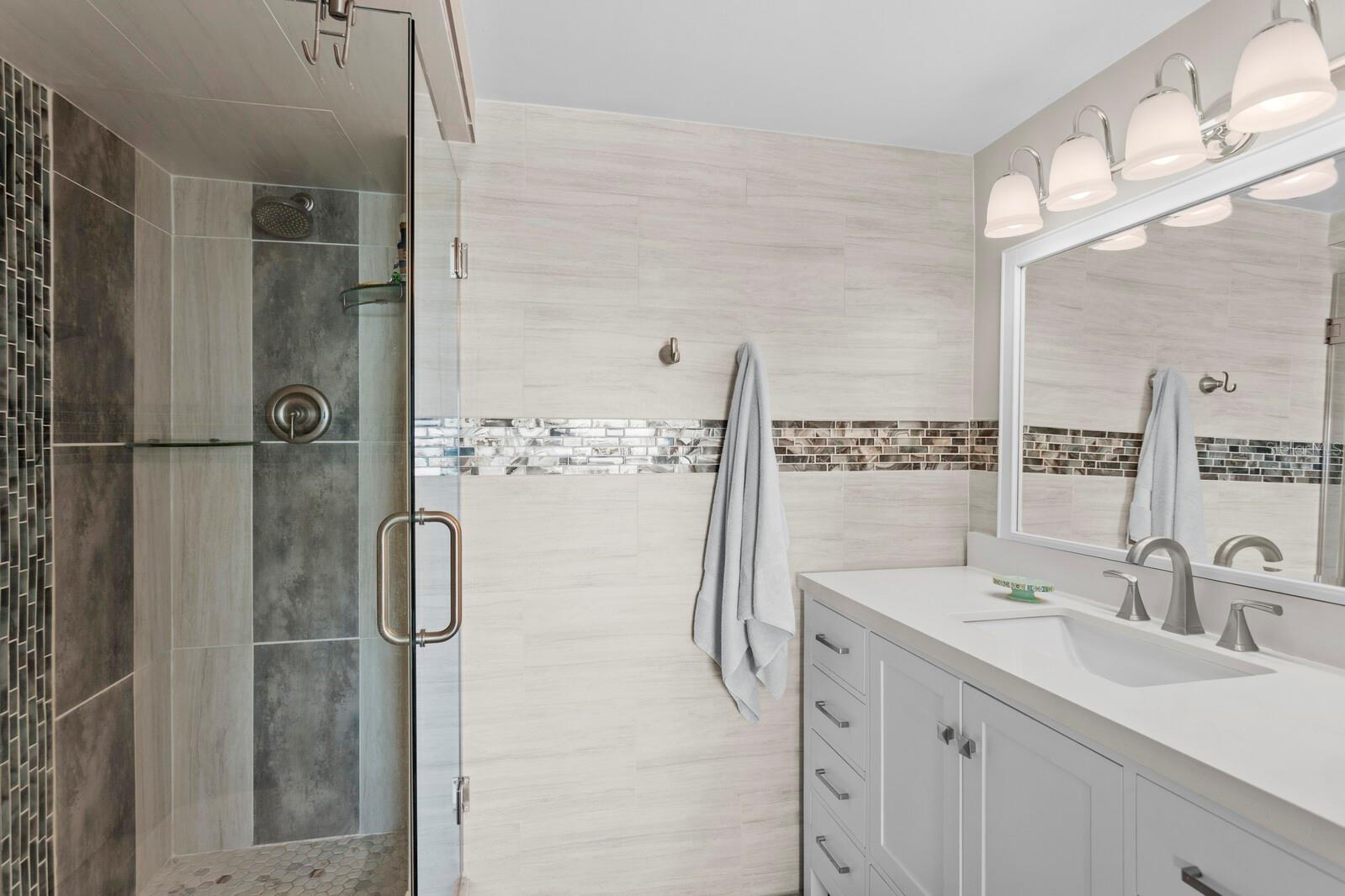 1200 Shore Unit 407, St Petersburg, FL 33701