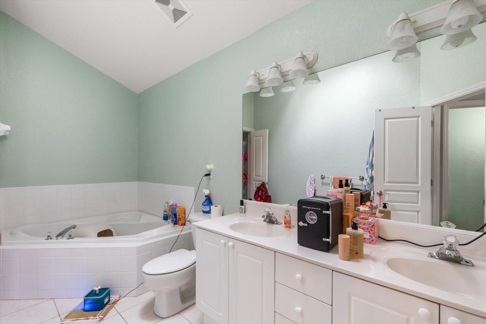 108 Brent, Oldsmar, FL 34677