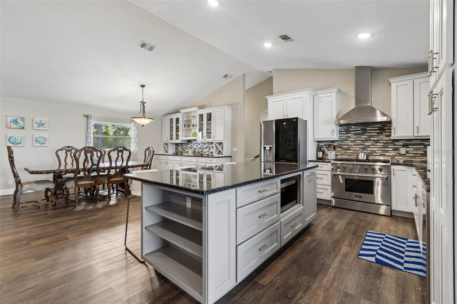 9901 Bay, Gibsonton, FL 33534