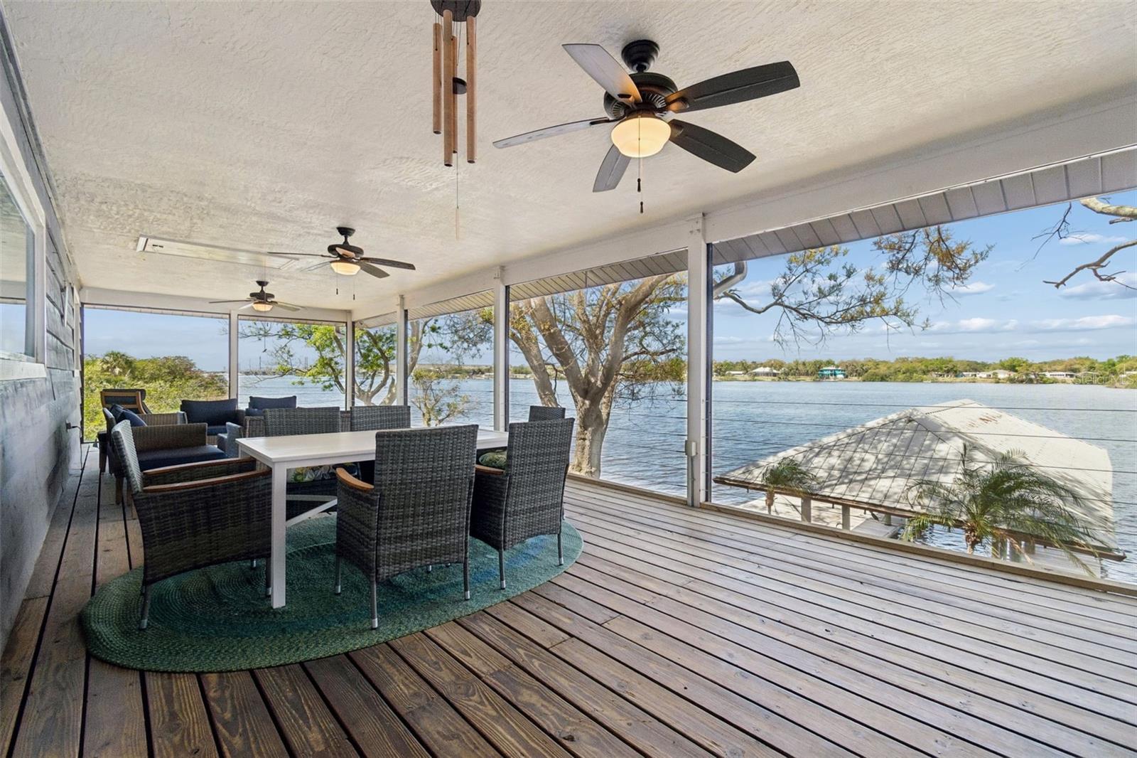 9901 Bay, Gibsonton, FL 33534