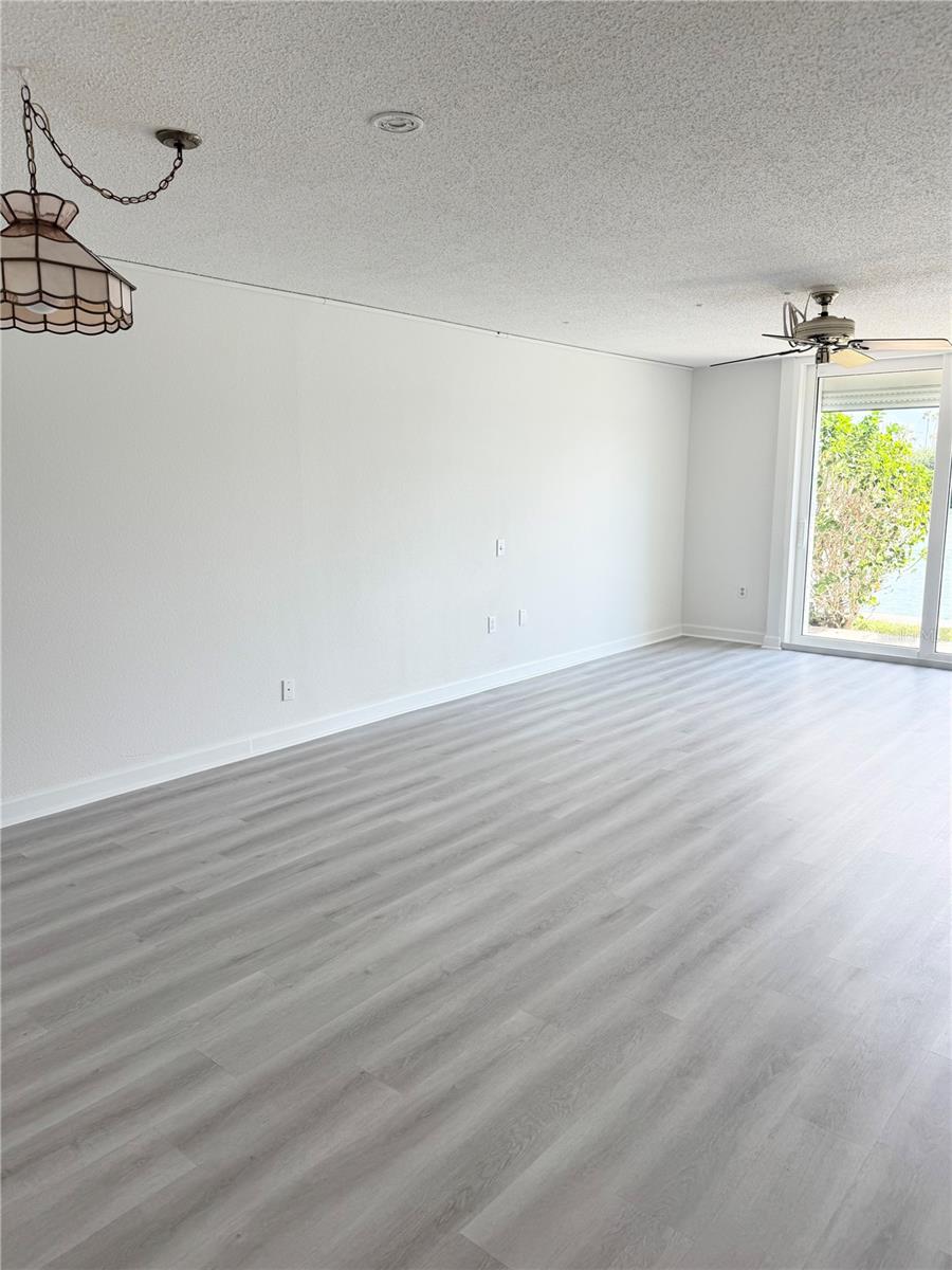 7425 Bay Island Unit 103, South Pasadena, FL 33707