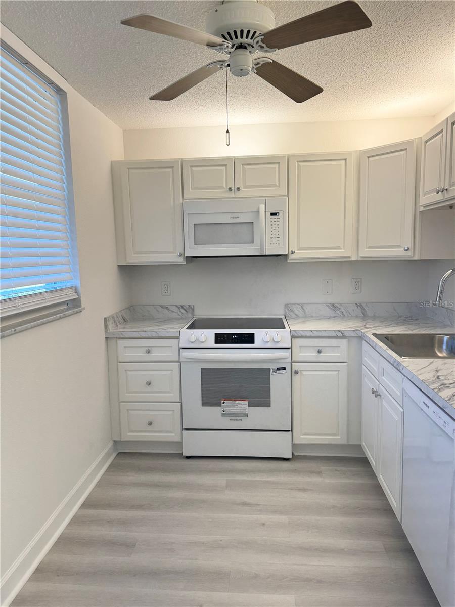 7425 Bay Island Unit 103, South Pasadena, FL 33707