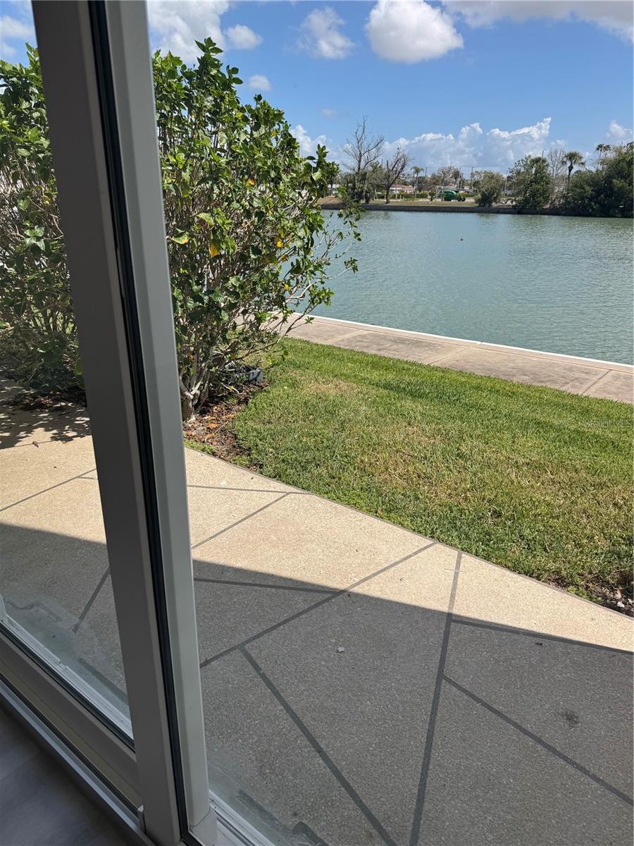 7425 Bay Island Unit 103, South Pasadena, FL 33707