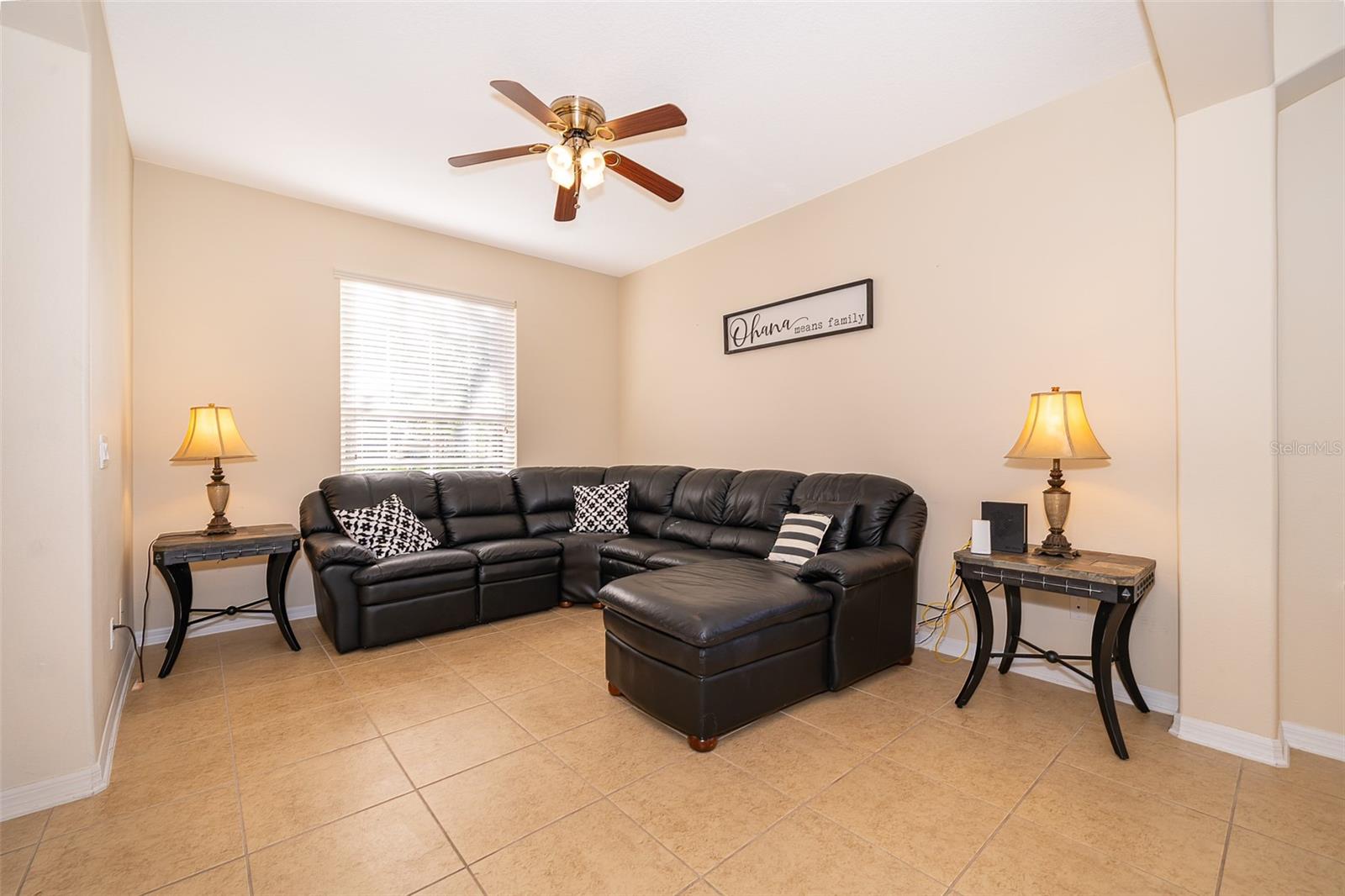 906 Orange Cosmos, Davenport, FL 33837