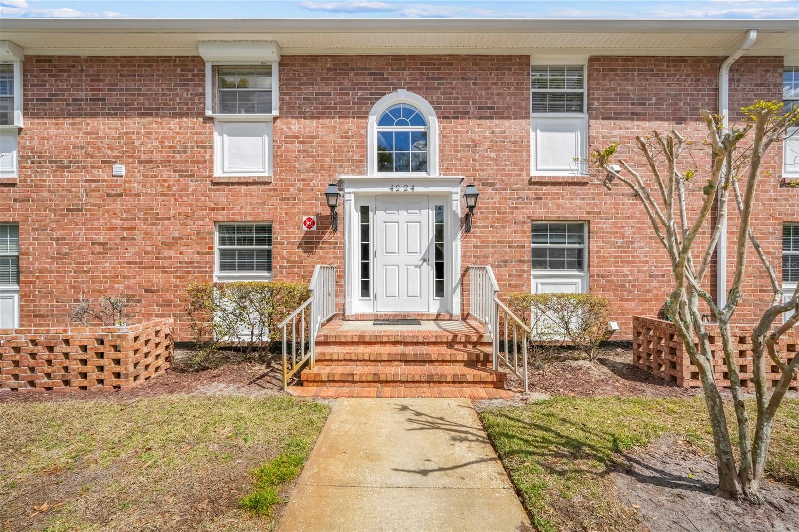 4224 Lake Underhill Unit 8b8, Orlando, FL 32803