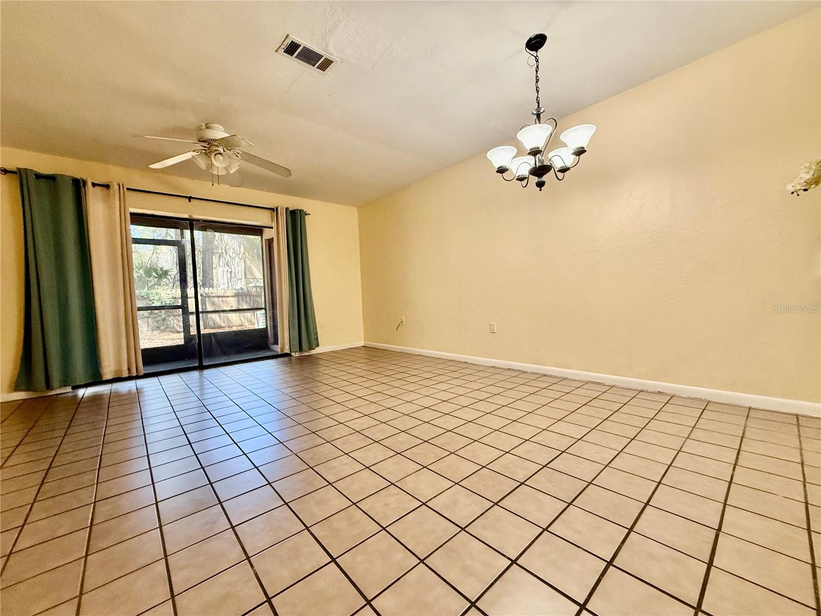 2735 35th Unit 1604, Gainesville, FL 32608
