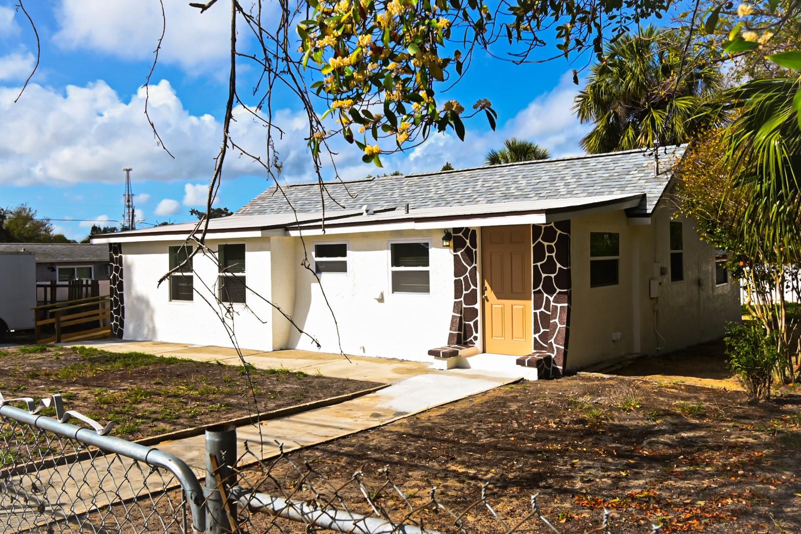 426 Disston, Tarpon Springs, FL 34689