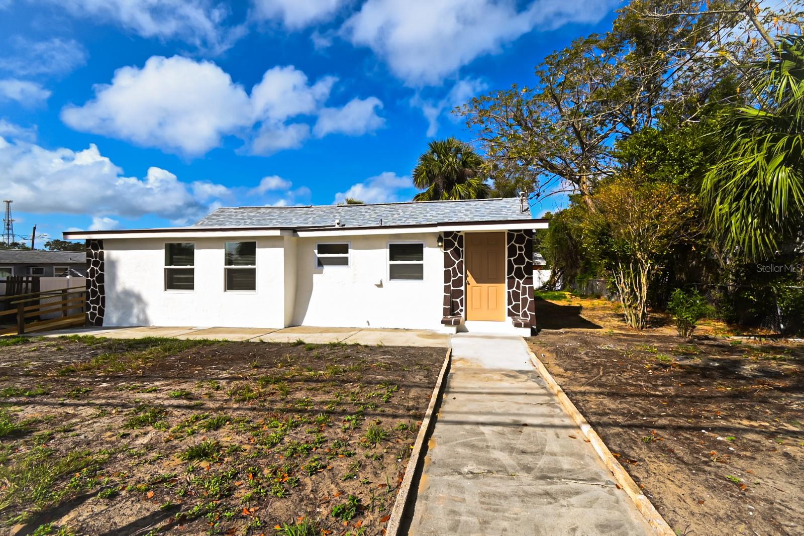 426 Disston, Tarpon Springs, FL 34689
