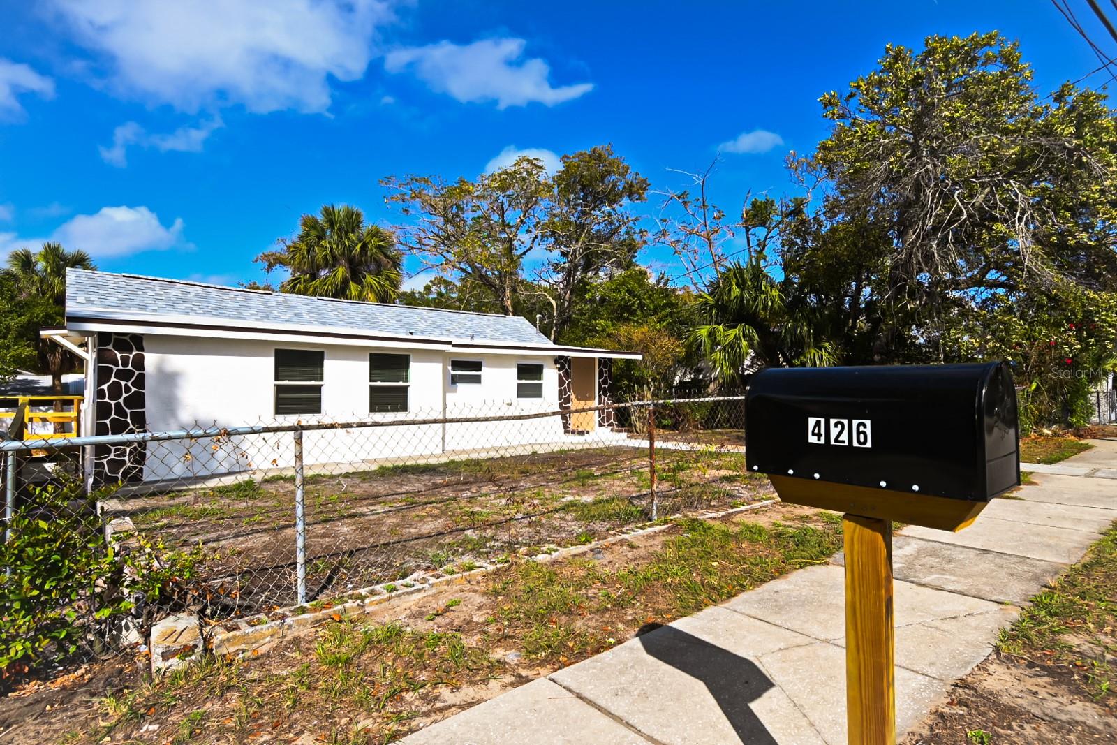 426 Disston, Tarpon Springs, FL 34689