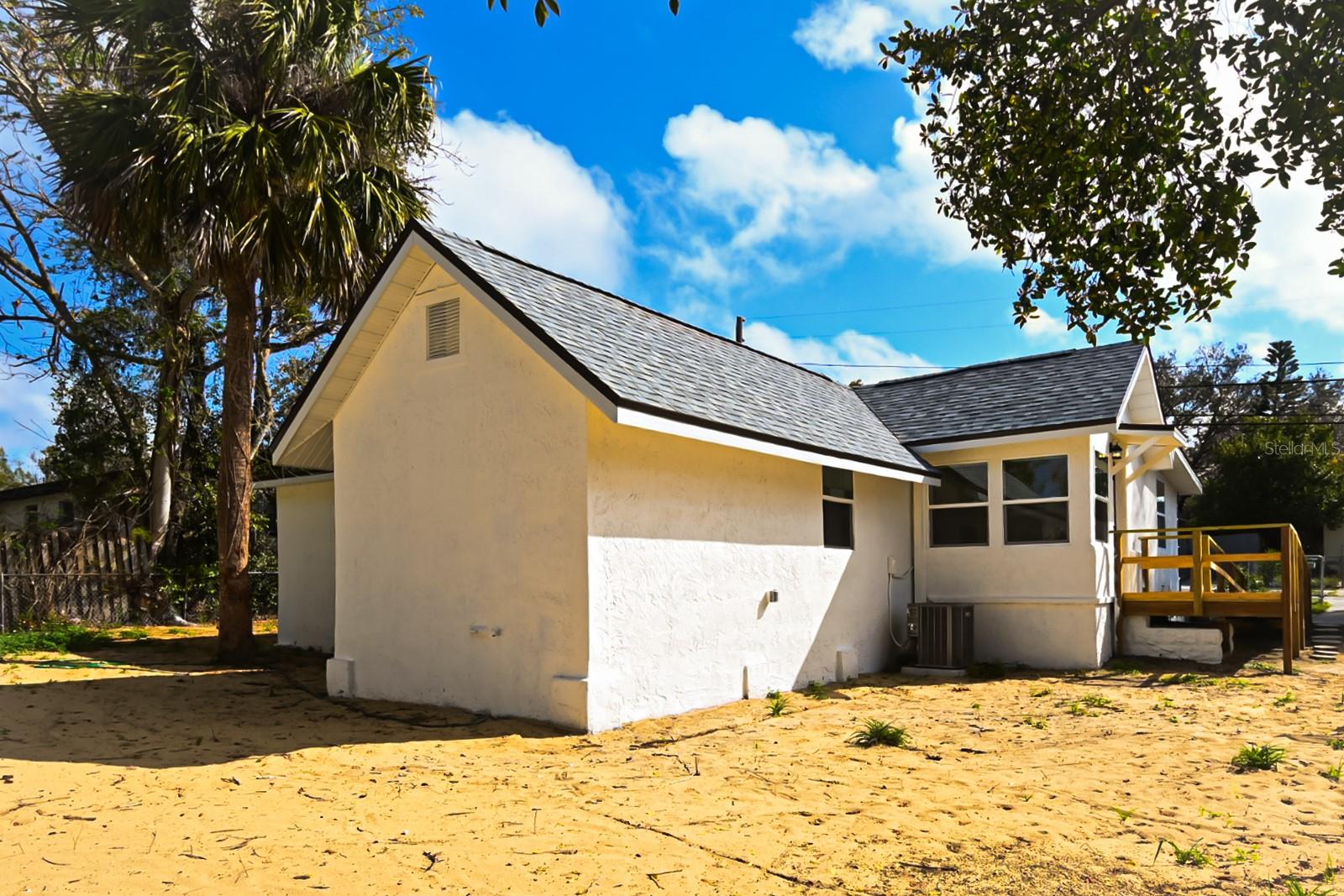 426 Disston, Tarpon Springs, FL 34689