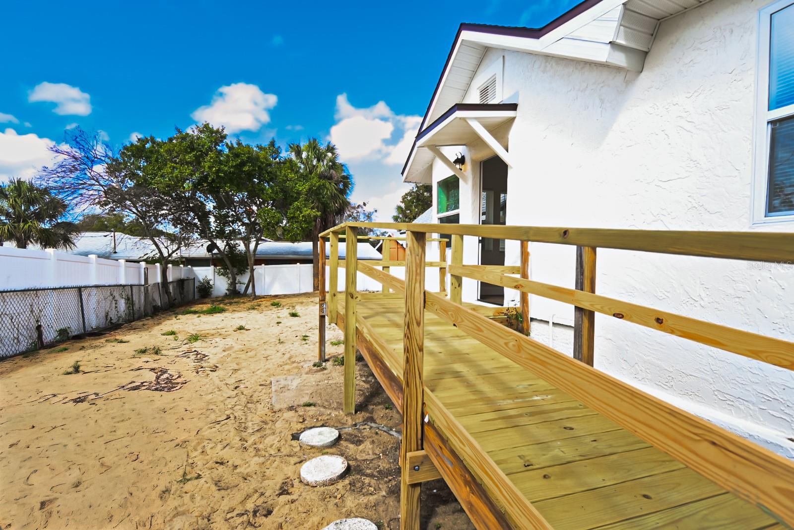 426 Disston, Tarpon Springs, FL 34689