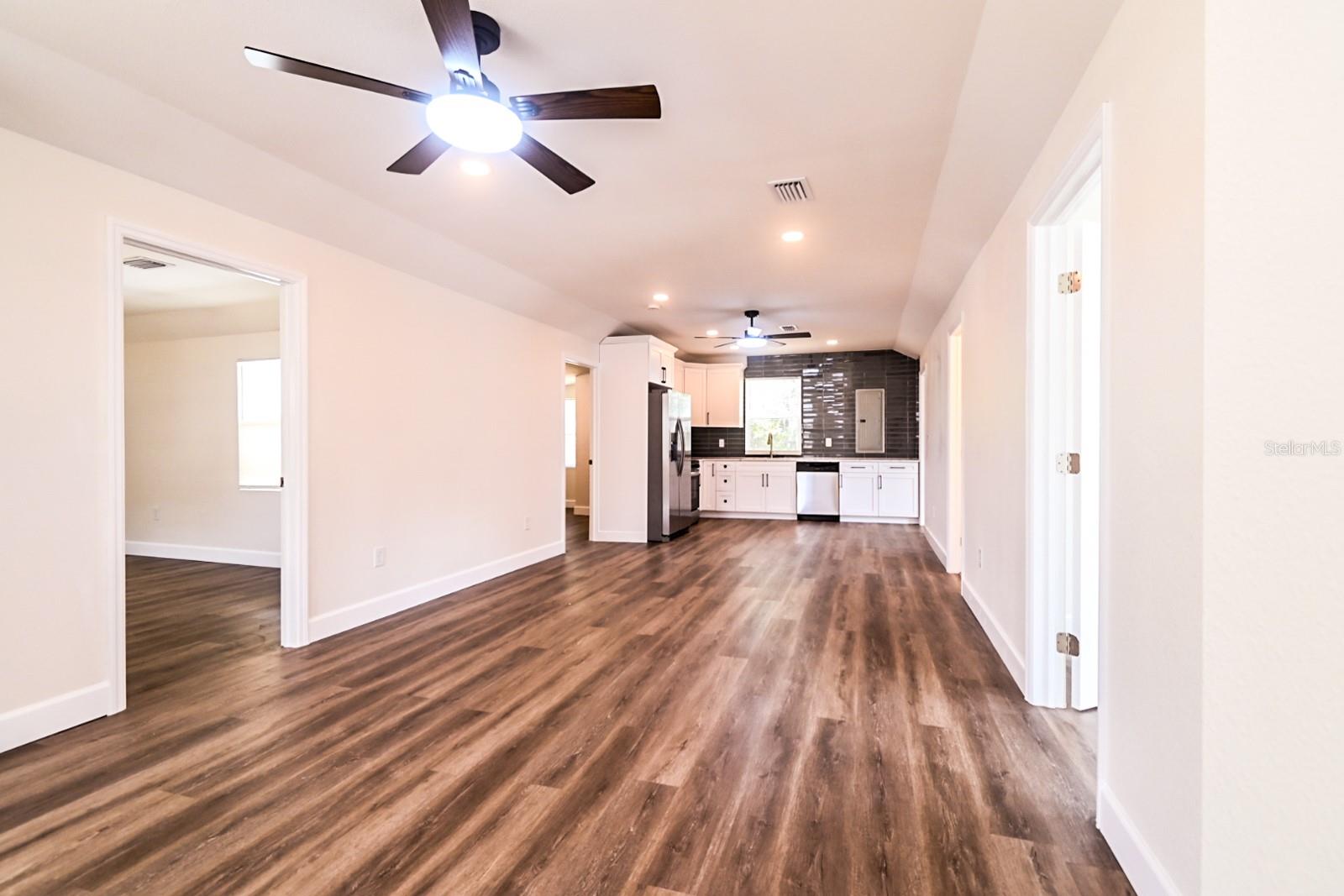 426 Disston, Tarpon Springs, FL 34689