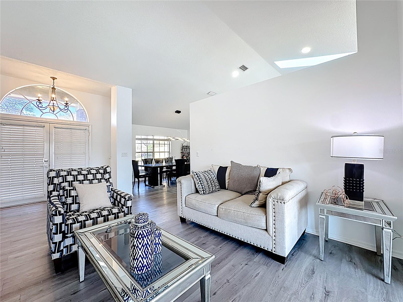 1125 Almond Tree, Orlando, FL 32835