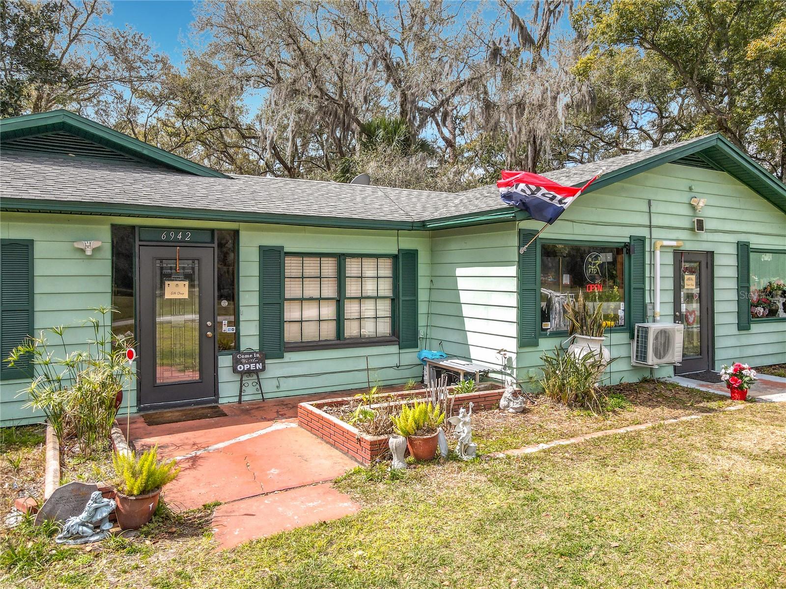 6942 Old Highway 441, Mount Dora, FL 32757