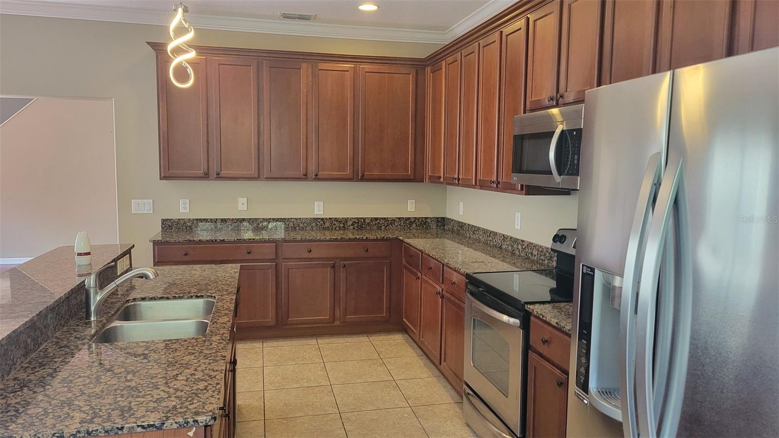 1443 Hillview, Tarpon Springs, FL 34689