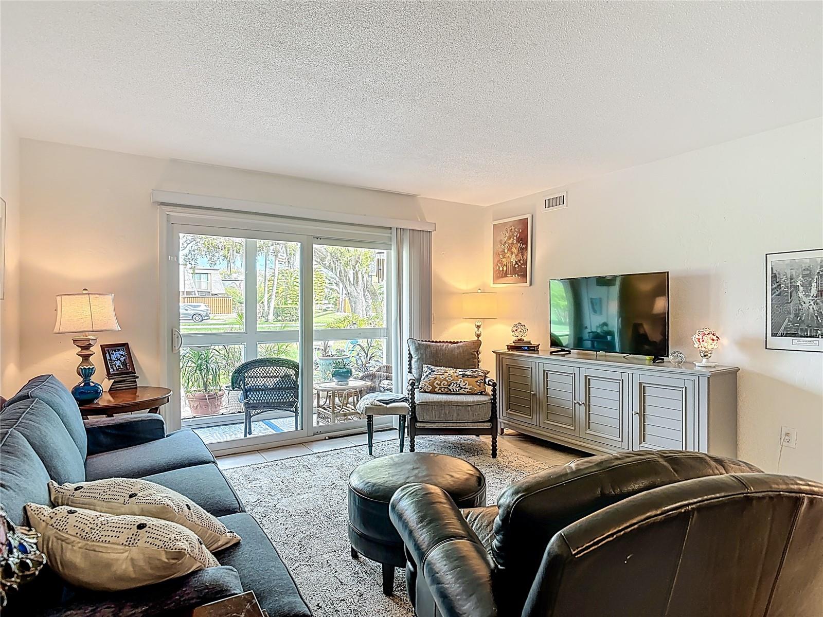 3800 Saxon Unit B13, New Smyrna Beach, FL 32169