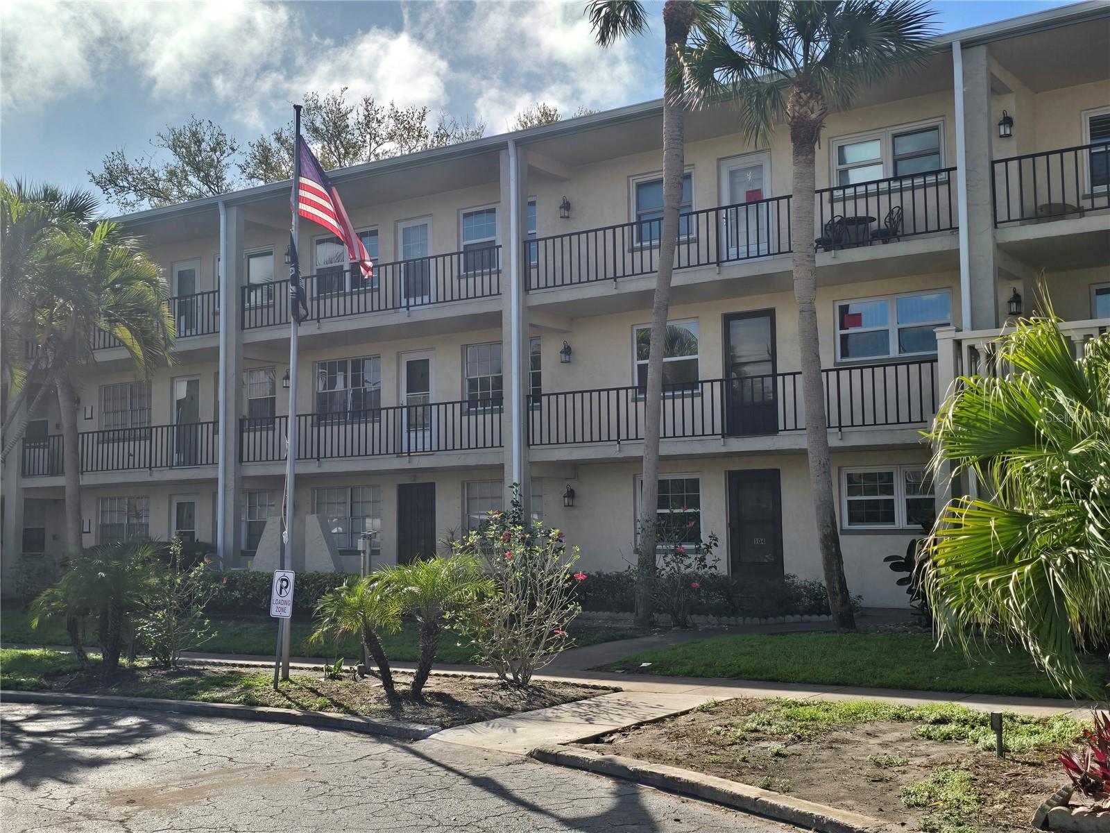 11700 Park Unit 105, Seminole, FL 33772
