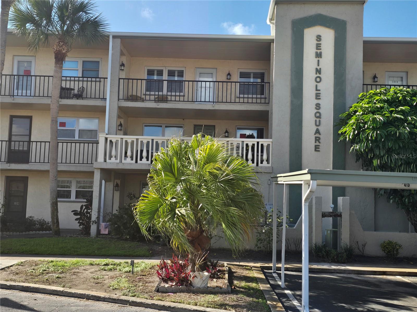 11700 Park Unit 105, Seminole, FL 33772