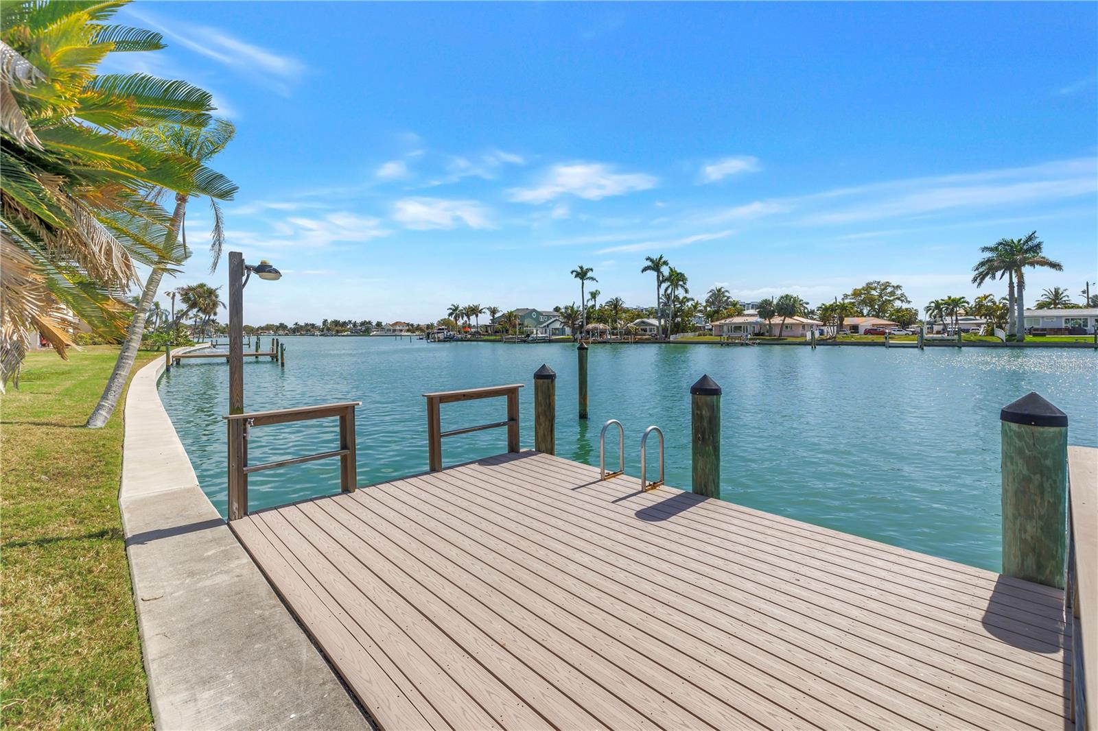 509 Plaza Seville Unit 19, Treasure Island, FL 33706
