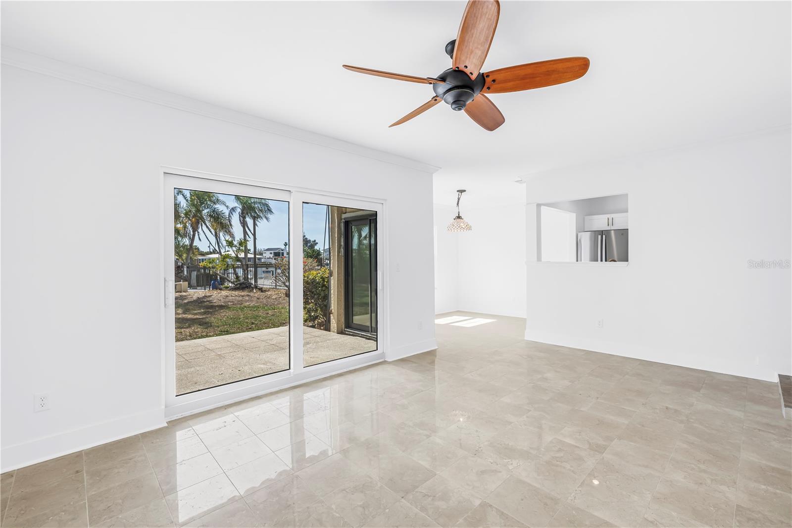 509 Plaza Seville Unit 19, Treasure Island, FL 33706