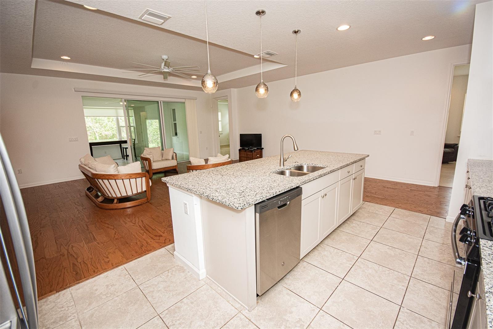 215 Avenham, Deland, FL 32724