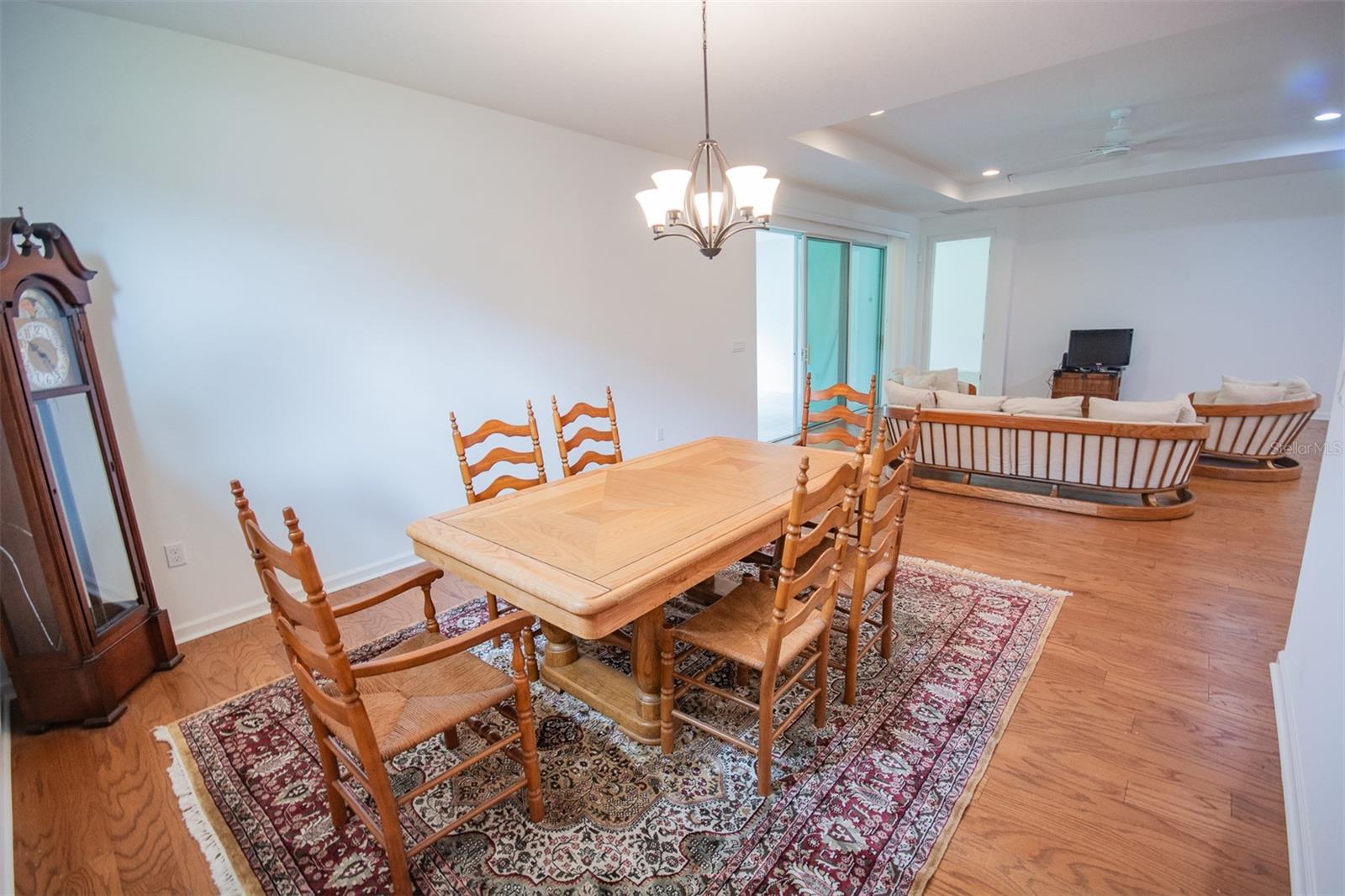 215 Avenham, Deland, FL 32724