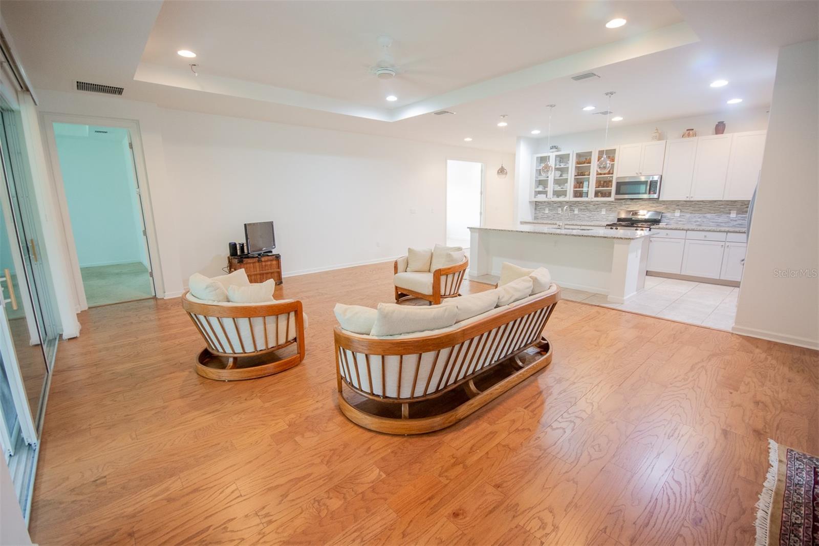 215 Avenham, Deland, FL 32724