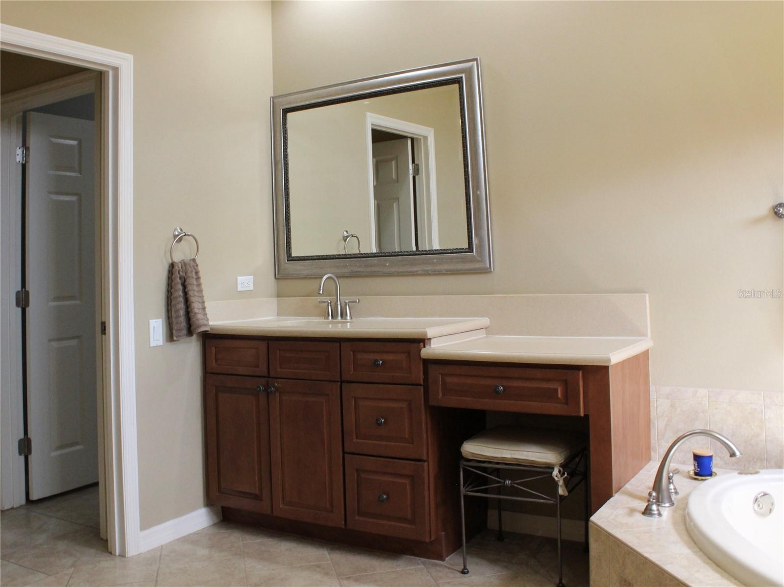 406 Petrel, Bradenton, FL 34212