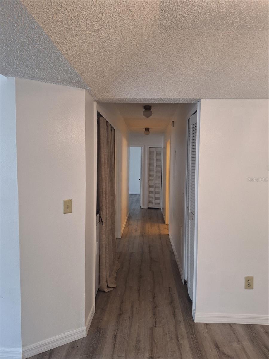 11910 Skylake Unit E, Temple Terrace, FL 33617