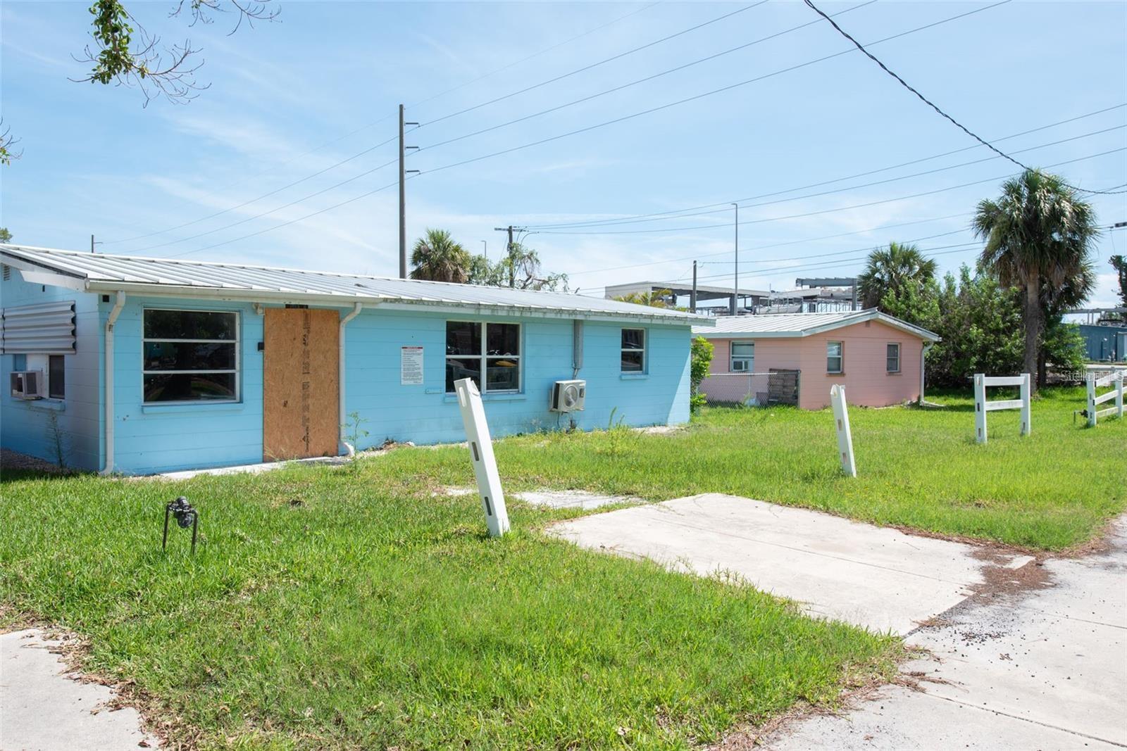 1695 Manor, Englewood, FL 34223