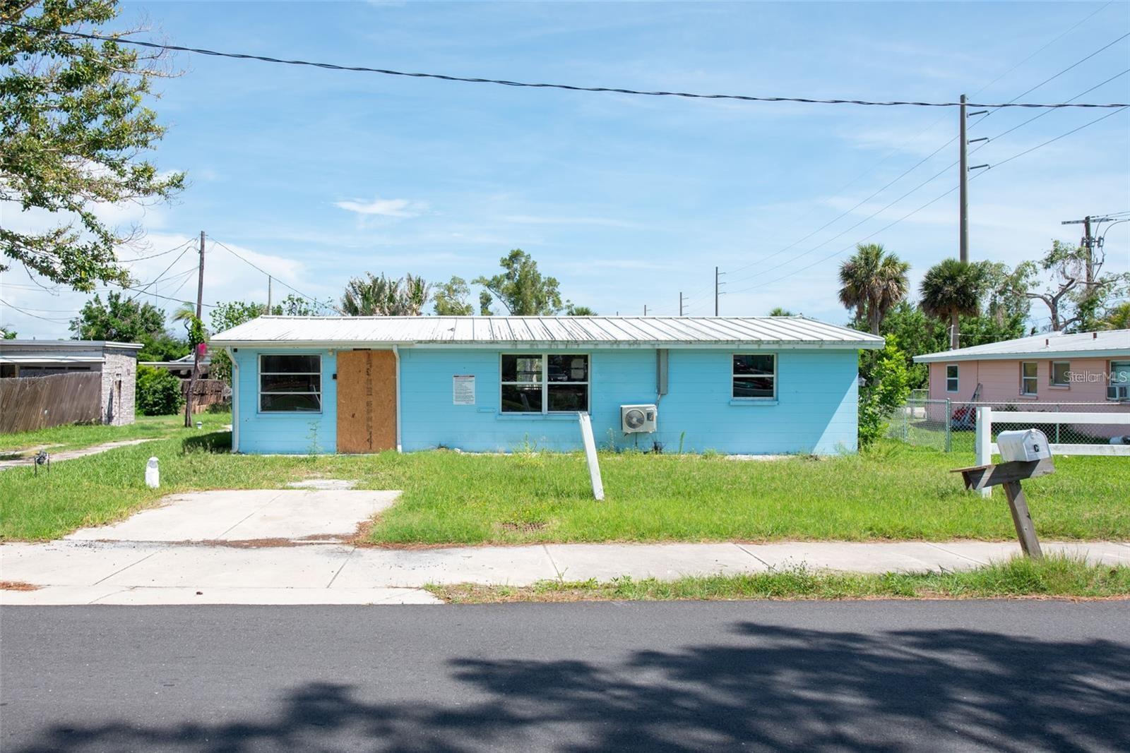 1695 Manor, Englewood, FL 34223