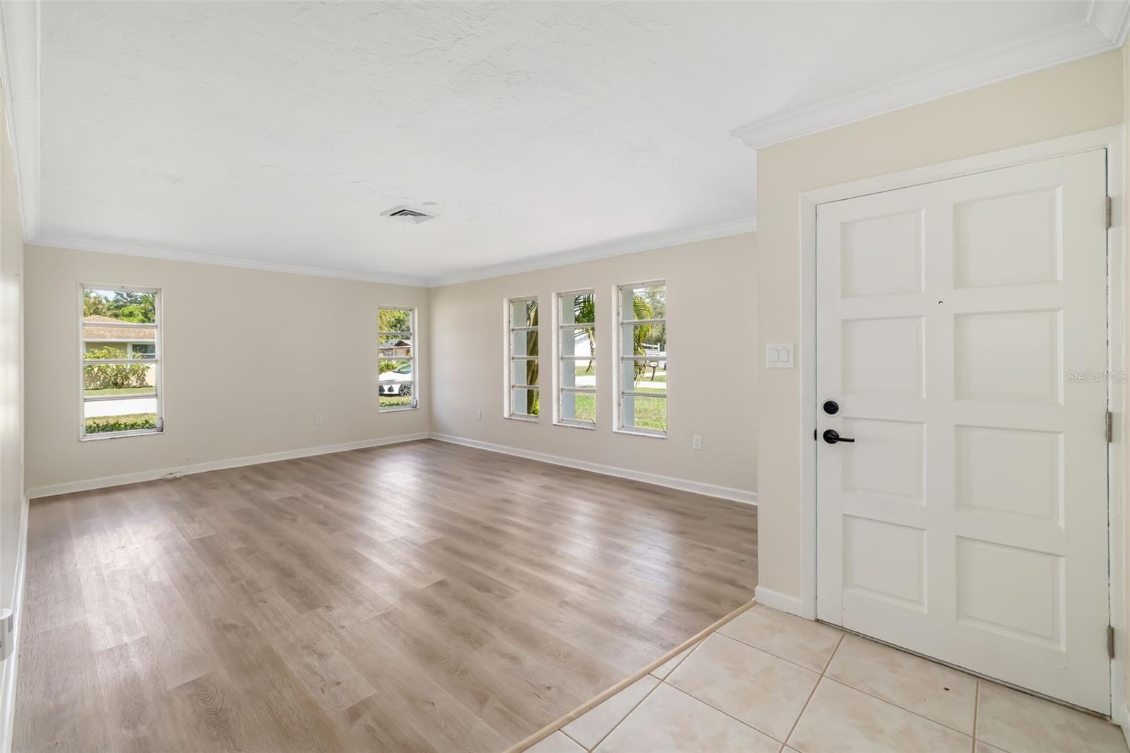 1097 Willis, Sarasota, FL 34232