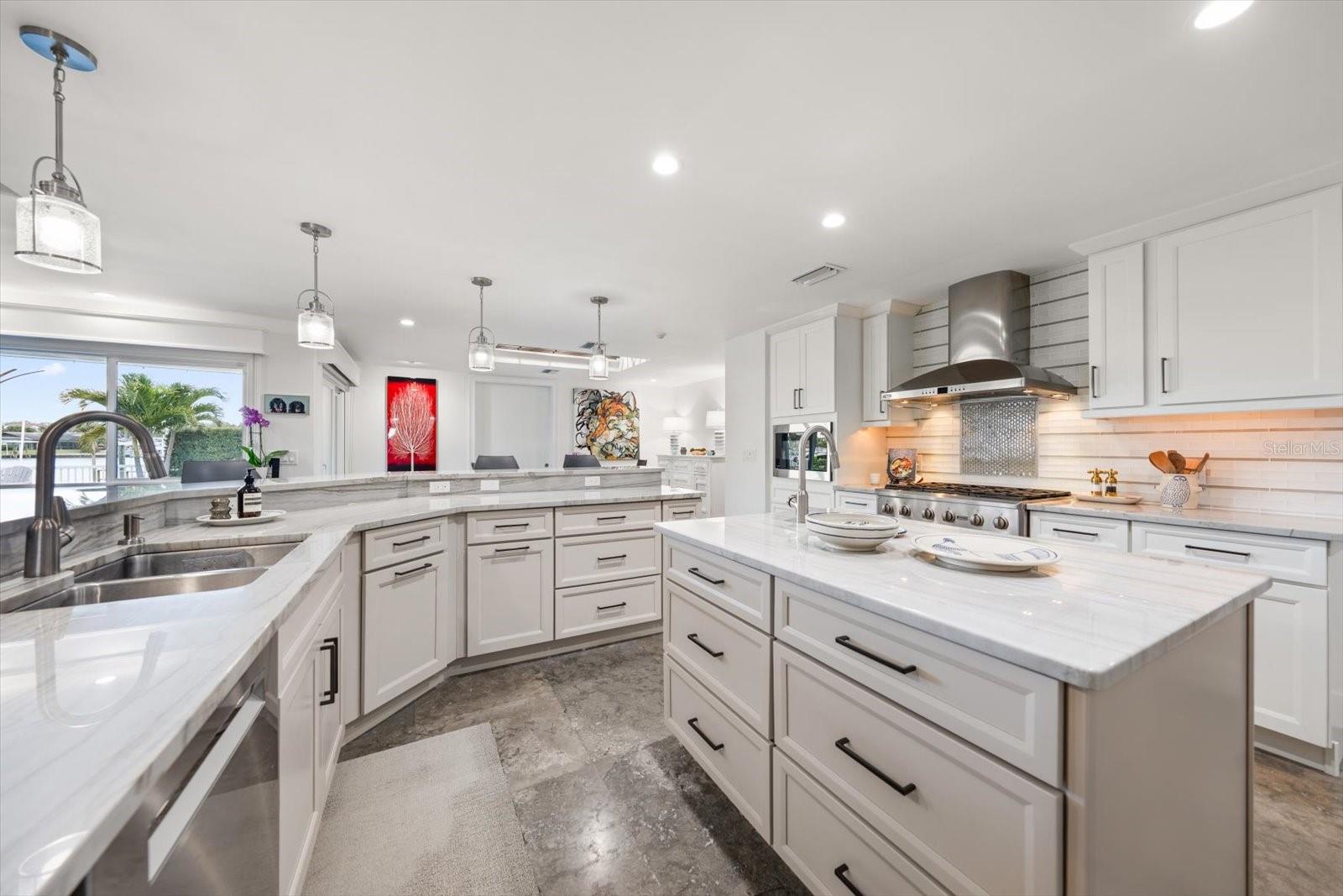 109 Driftwood, Largo, FL 33770