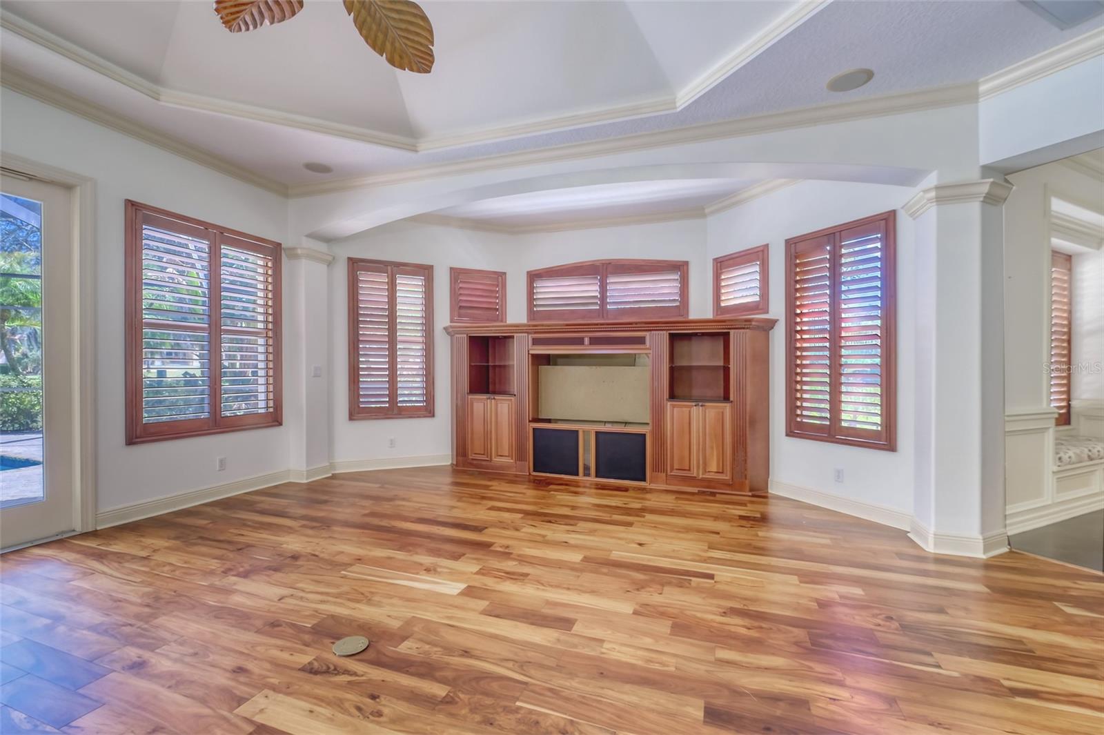 2983 Wentworth, Tarpon Springs, FL 34688