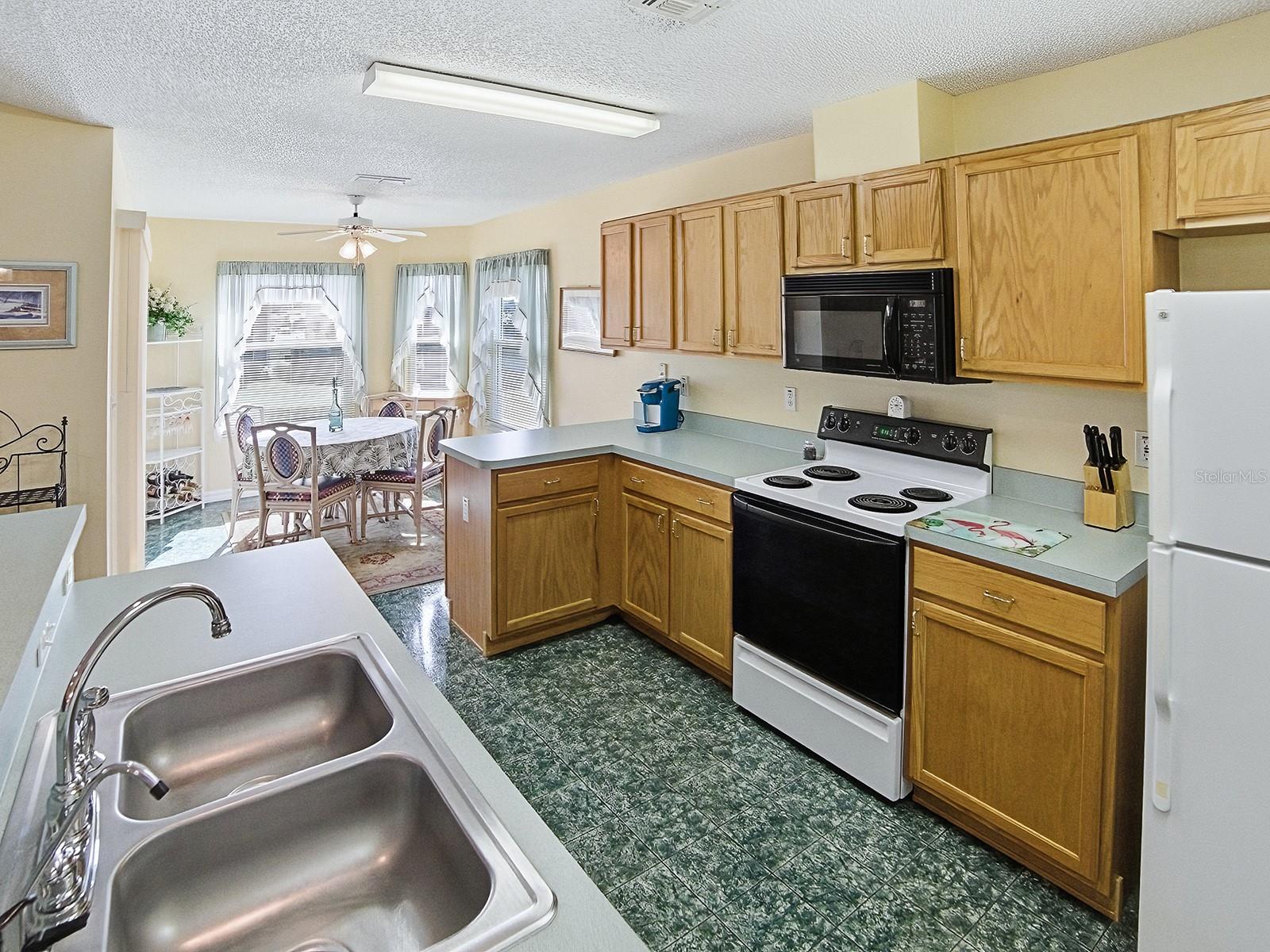 32914 Crooked Oaks, Leesburg, FL 34748