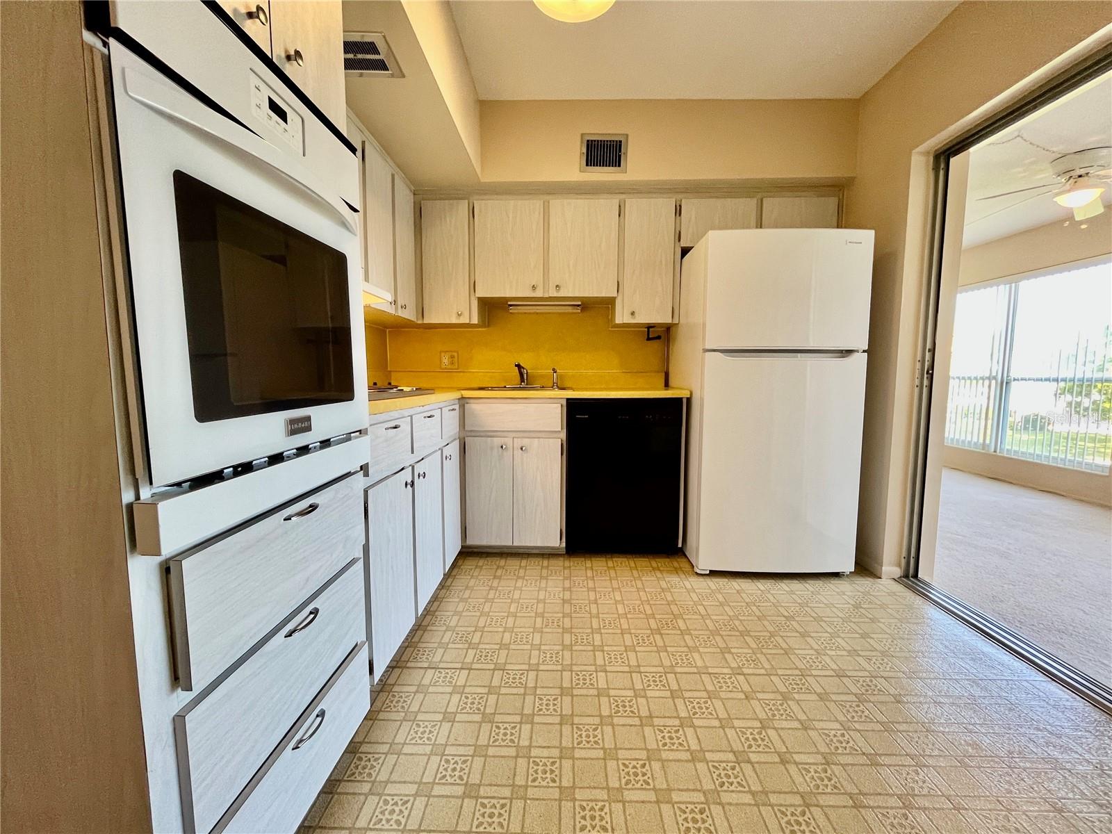 2041 Australia Unit 49, Clearwater, FL 33763
