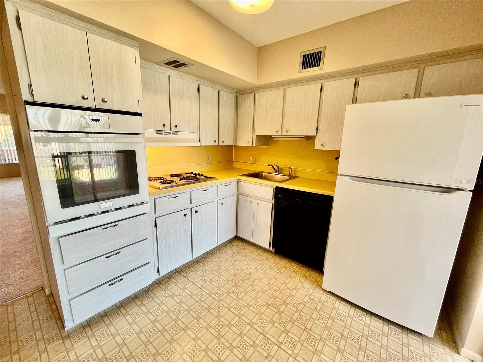 2041 Australia Unit 49, Clearwater, FL 33763