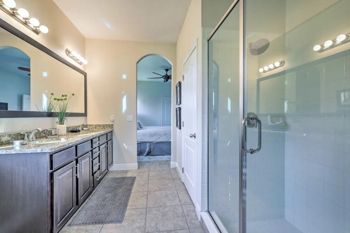 8147 Roseville, Davenport, FL 33896