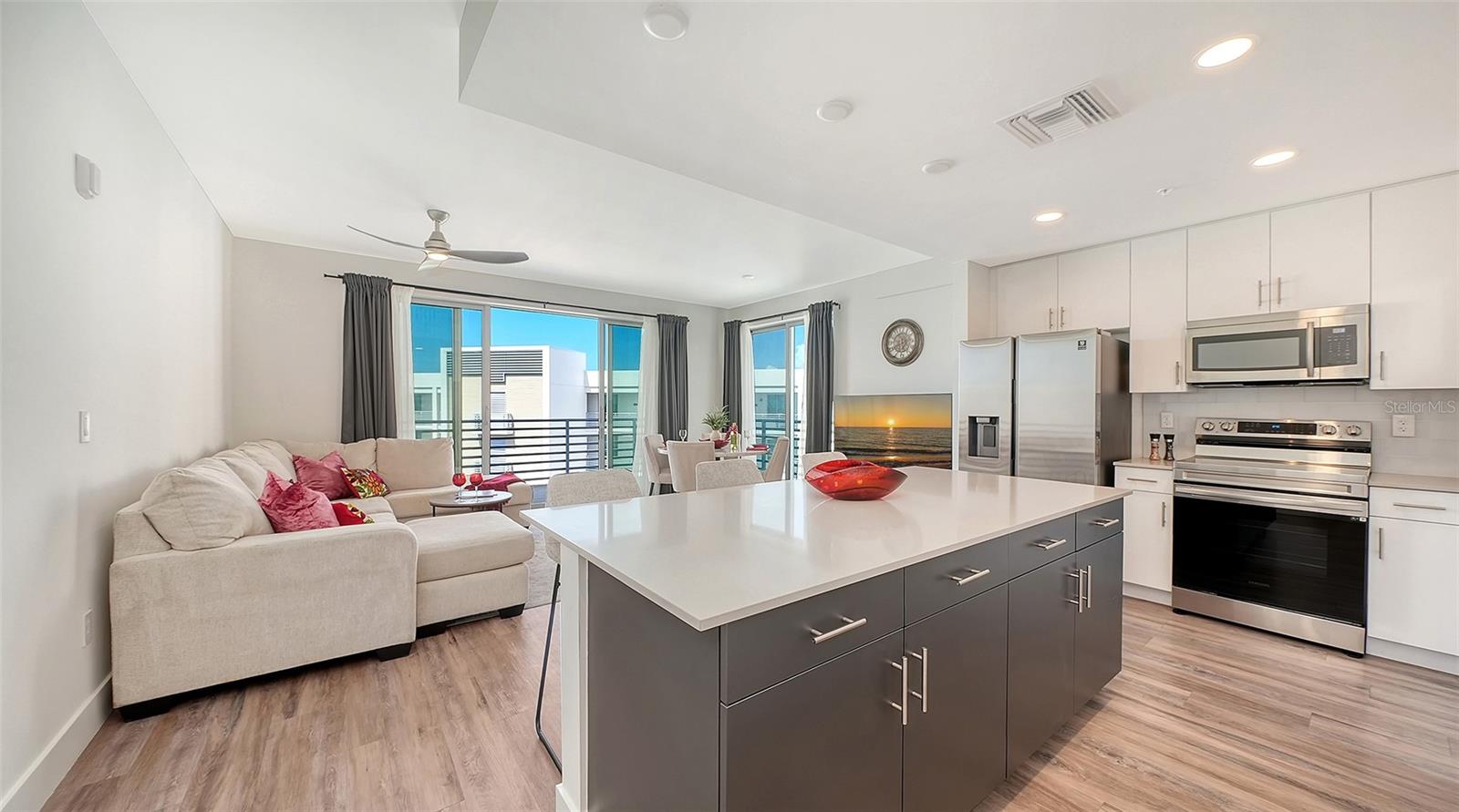 1703 Tamiami Unit 511, Sarasota, FL 34234