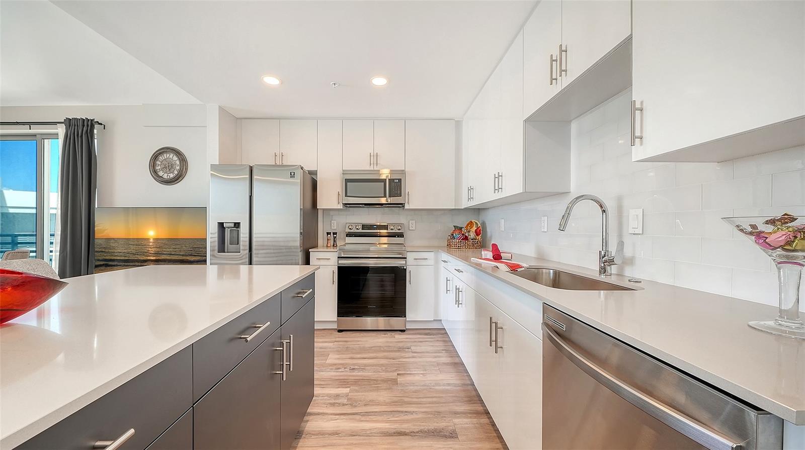 1703 Tamiami Unit 511, Sarasota, FL 34234