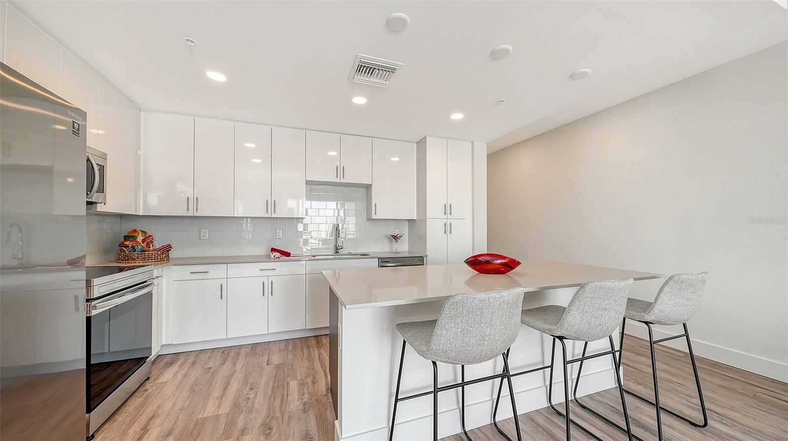 1703 Tamiami Unit 511, Sarasota, FL 34234