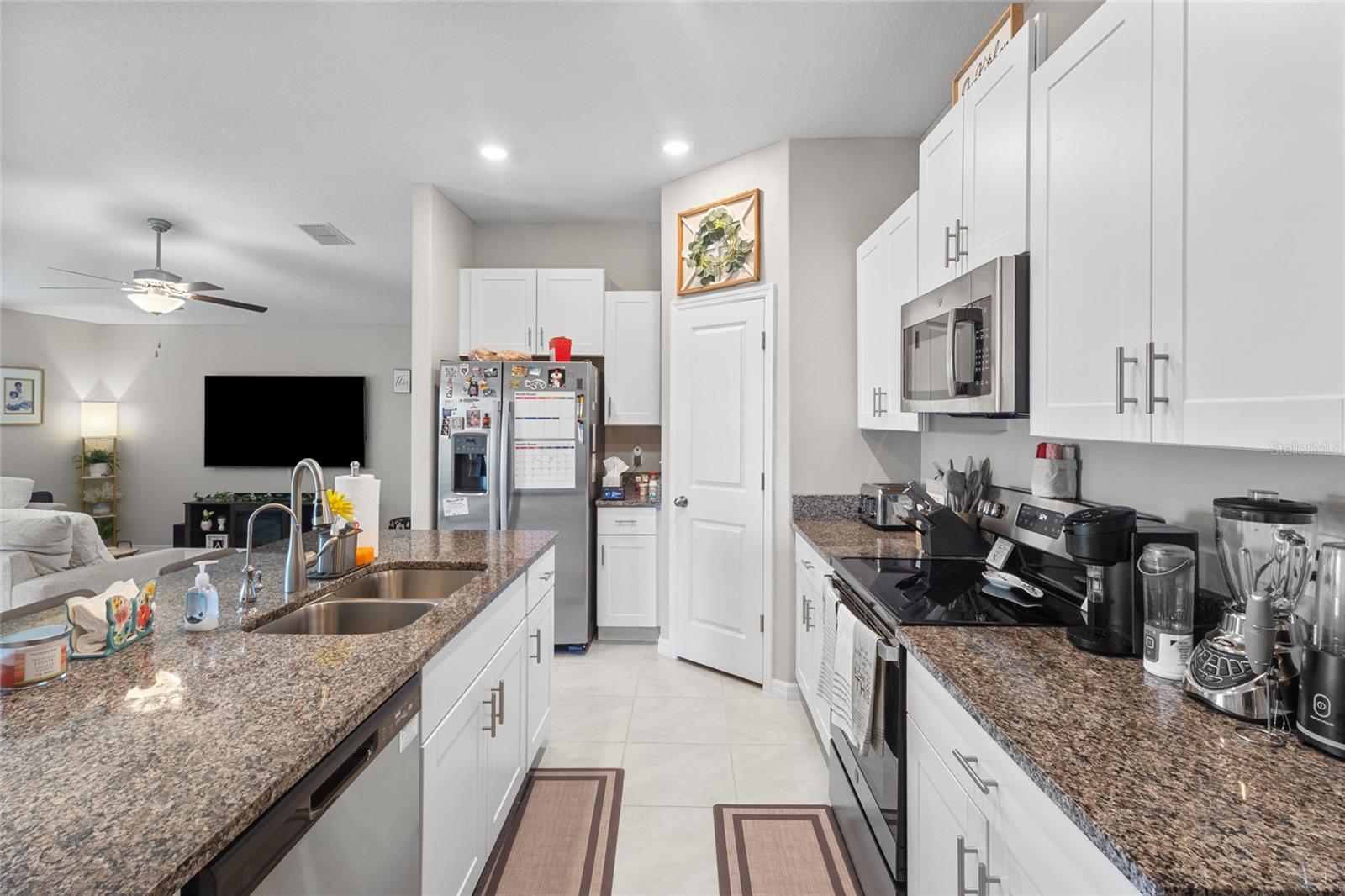 5426 Blue Azure, Wimauma, FL 33598