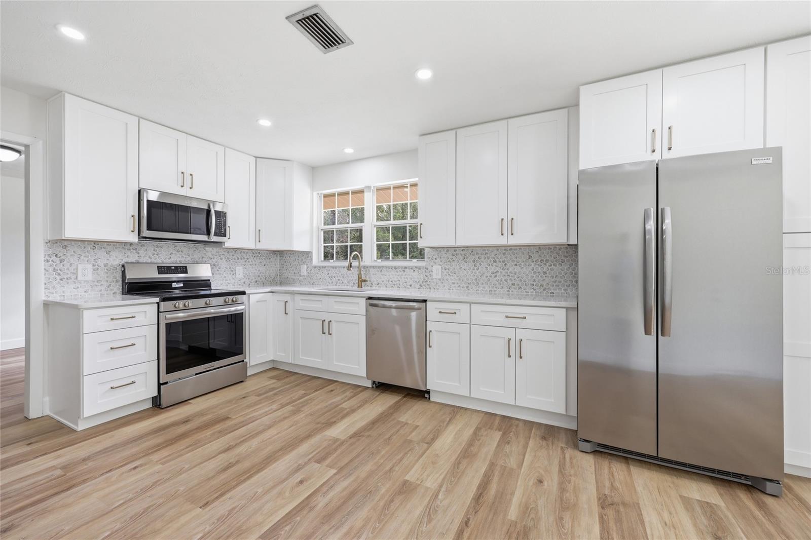 129 Benz, Lake City, FL 32024