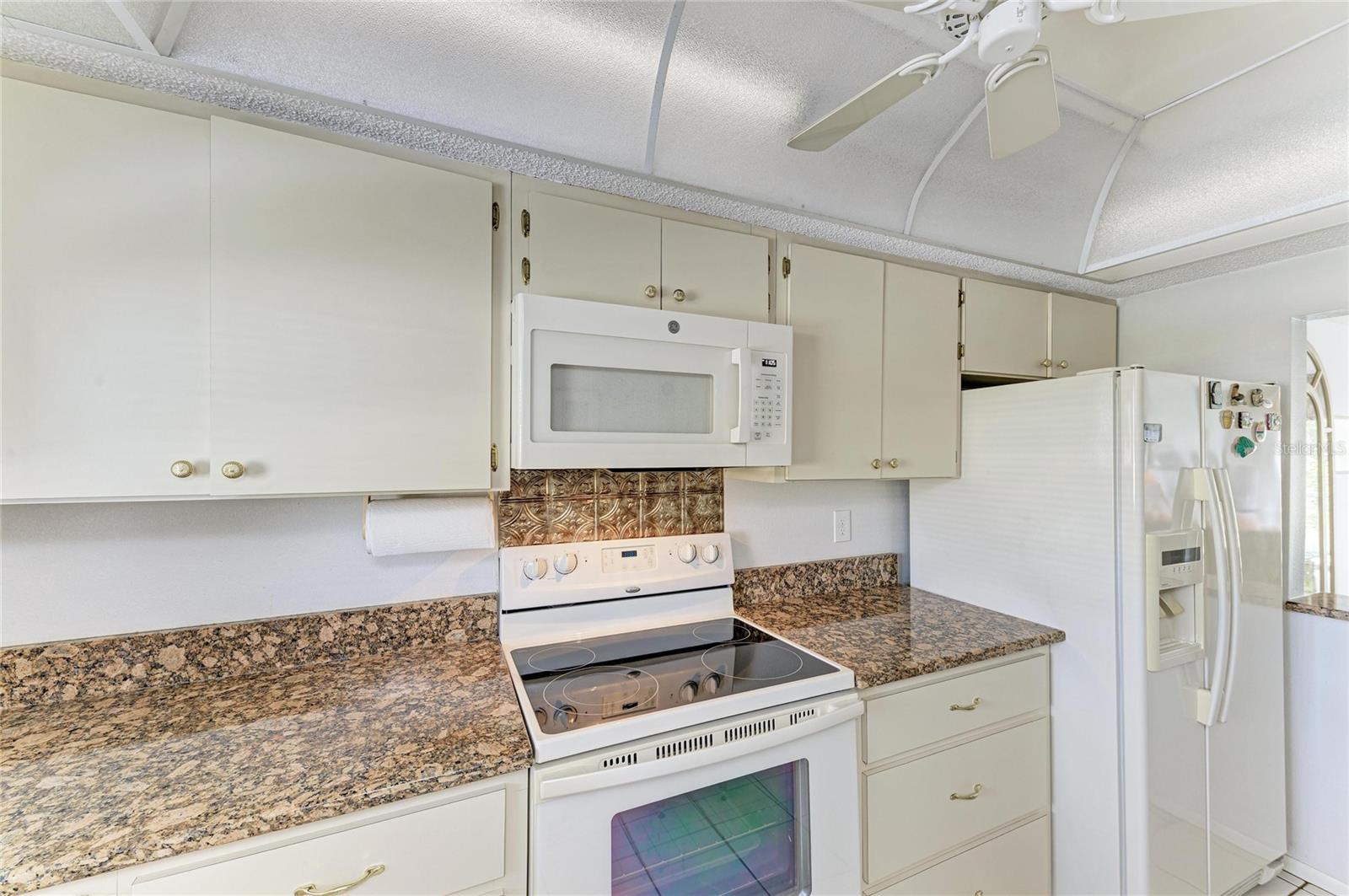 3983 Maceachen Unit 424, Sarasota, FL 34233
